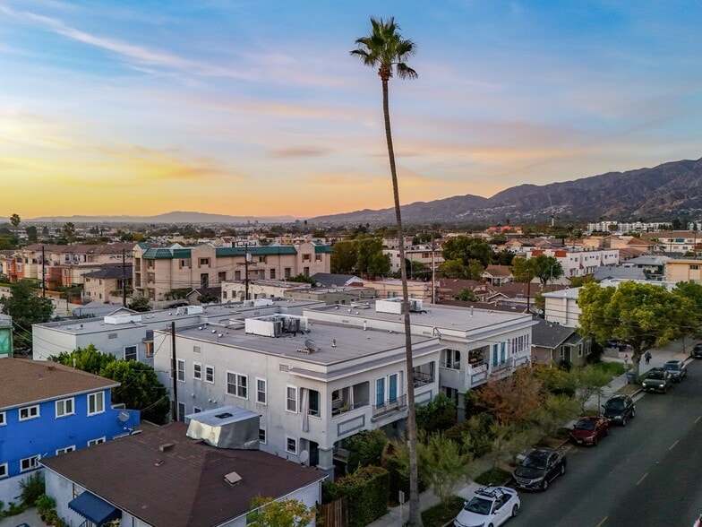 More Photos Of 107-111 N Columbus Ave, Glendale Apartments For Sale