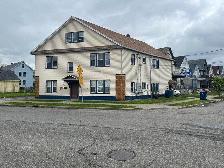 Primary Photo Of 159 Vulcan St, Buffalo Apartments For Sale