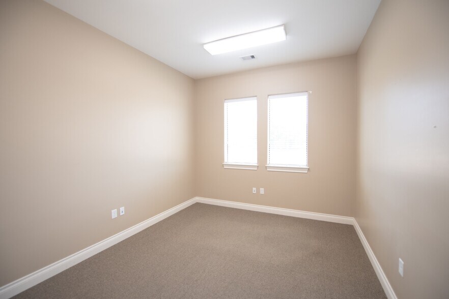 More Photos Of 21559 Provincial Blvd, Katy Medical For Sale