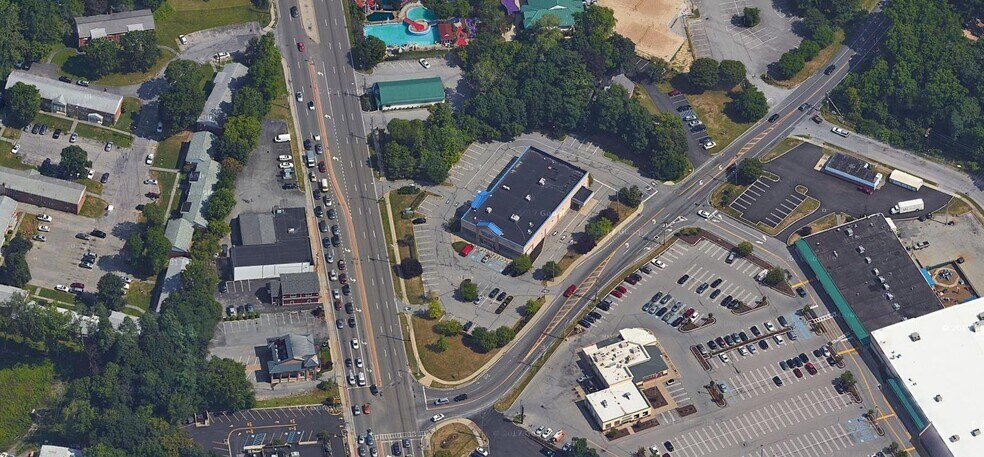 More Photos Of 1604 Route 9, Wappingers Falls Drugstore For Lease