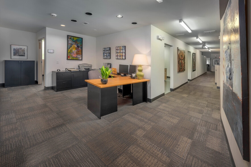 More Photos Of 1219 SE Lafayette St, Portland Loft Creative Space For Sale