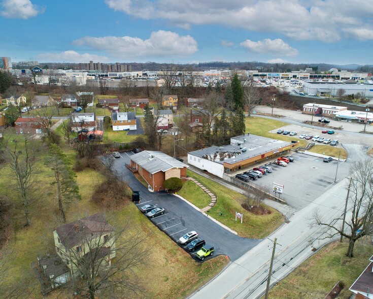 Primary Photo Of 232 Center Rd, Monroeville Veterinarian Kennel For Sale