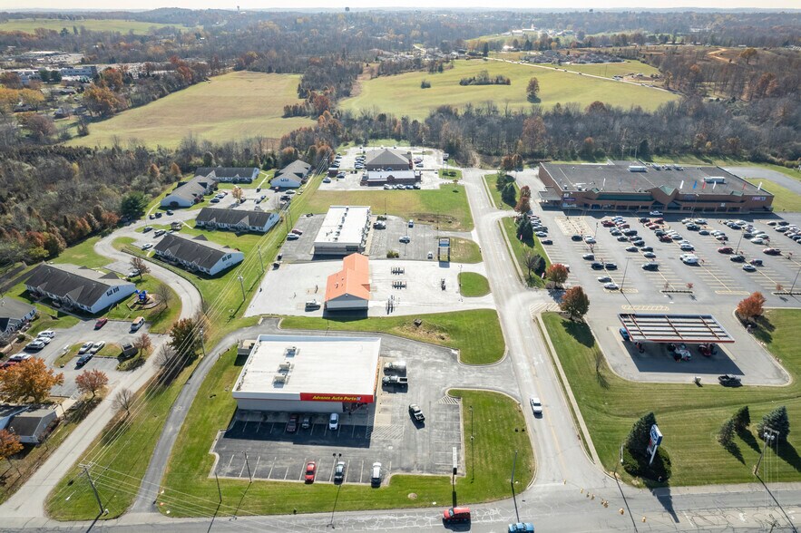 More Photos Of 120 Roberts Ln, Hillsboro Freestanding For Lease