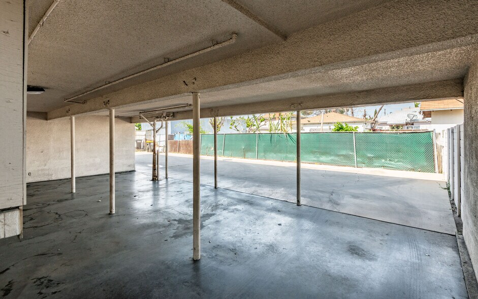 More Photos Of 4221 E 60th St, Huntington Park Apartments For Sale