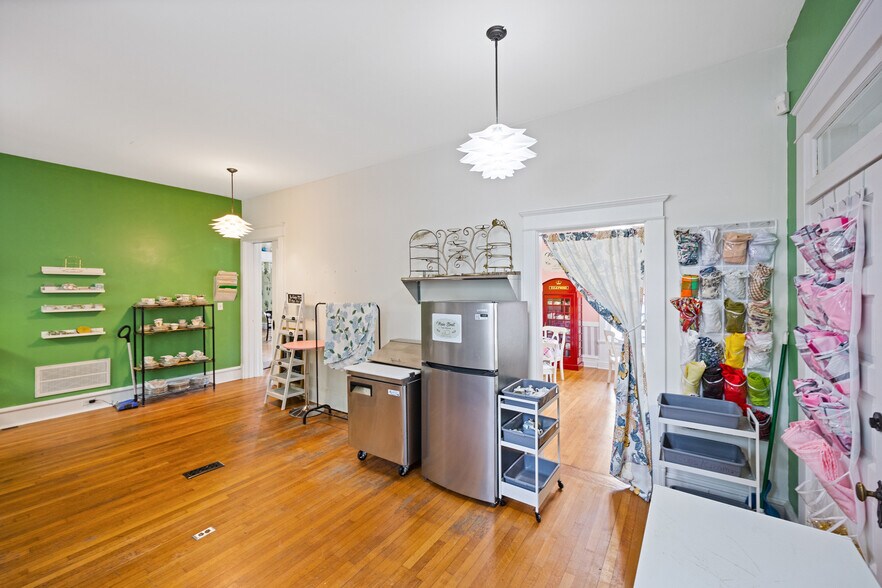 More Photos Of 104 W Main St, Elizabeth City Office Residential For Sale