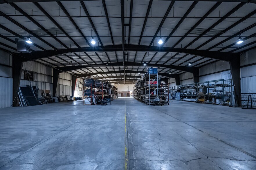 More Photos Of 601 SW Ard Ave, Lawton Warehouse For Sale