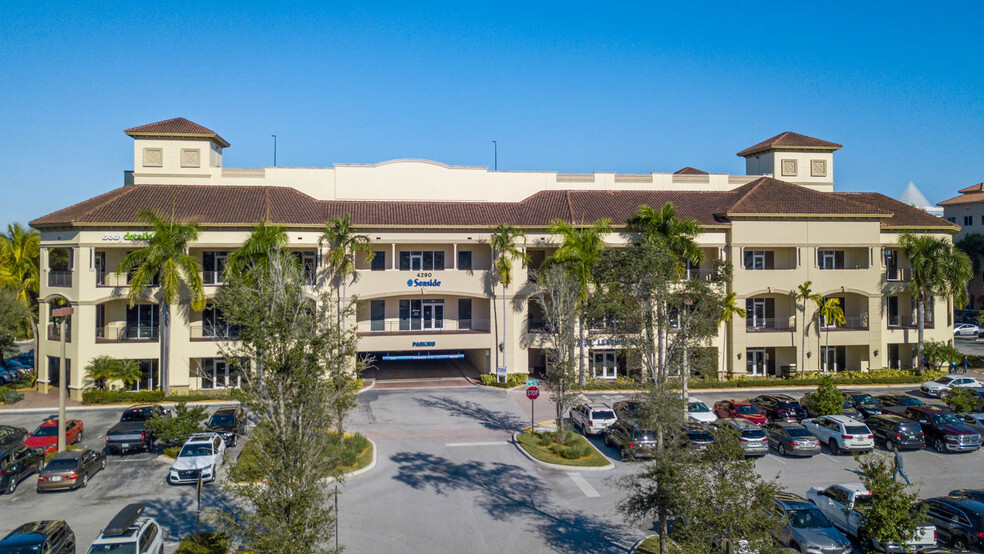 Primary Photo Of 4290 Professional Center Dr, Palm Beach Gardens Medical For Lease