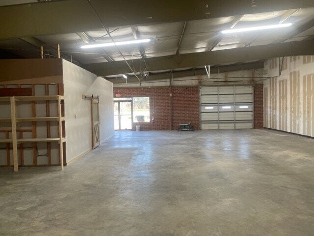 More Photos Of 917 US Highway 117 Byp S, Goldsboro Warehouse For Lease