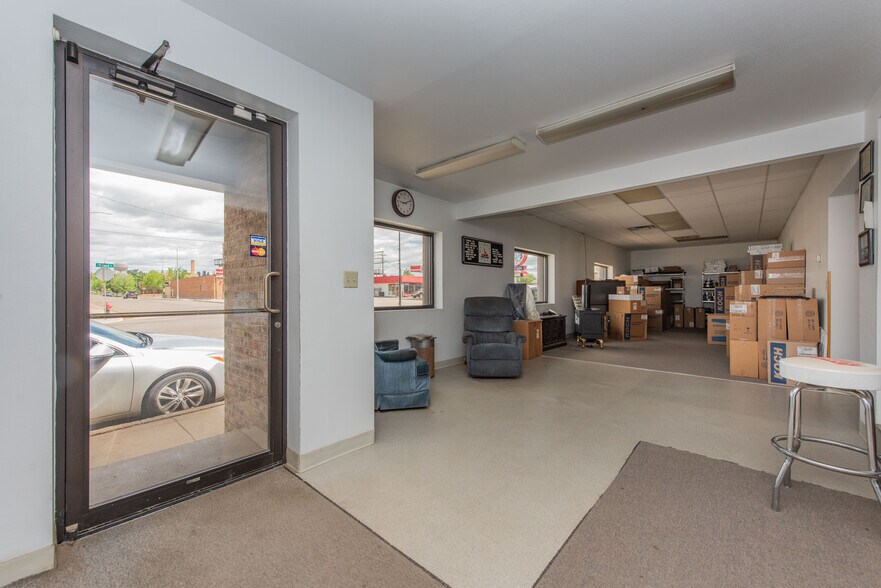 More Photos Of 250 E Villard St, Dickinson Office For Sale