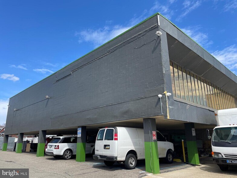 More Photos Of 7034-7048 Castor Ave, Philadelphia Office For Sale
