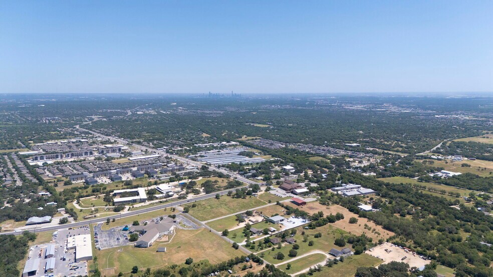 More Photos Of 12409 Lowden Ln, Manchaca Flex For Sale
