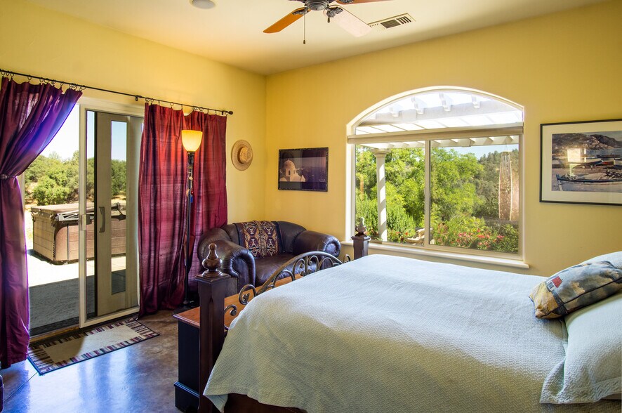 More Photos Of 7071 Ridge Road, Newcastle Winery Vineyard For Sale