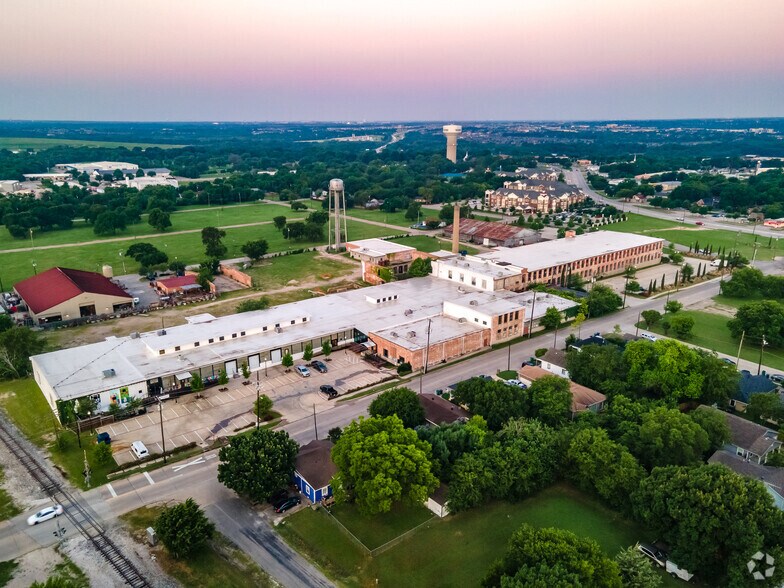 More Photos Of 610 Elm St, McKinney Loft Creative Space For Lease