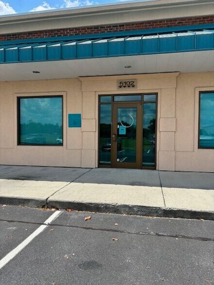 Primary Photo Of 812 Candy Park Rd, Pembroke Medical For Lease