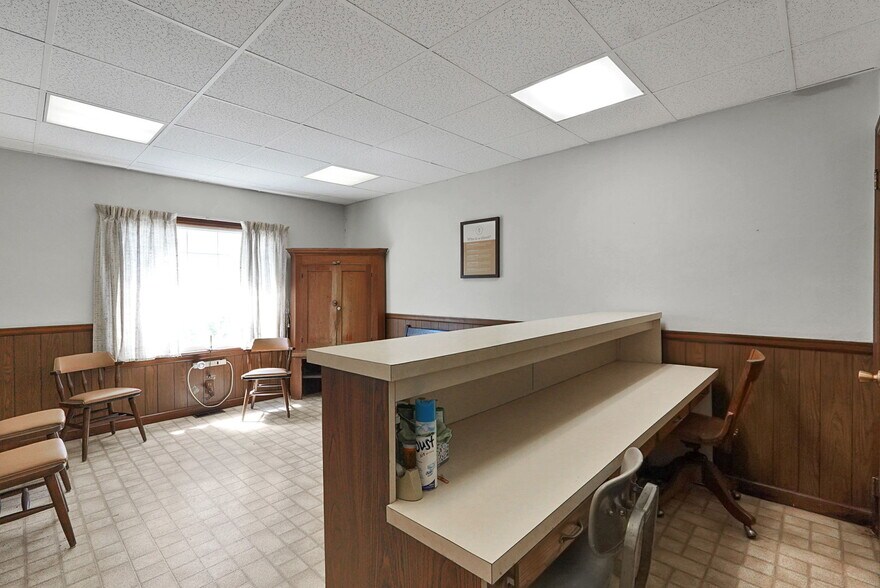 More Photos Of 1032 Columbus St, Harrisburg Office For Sale
