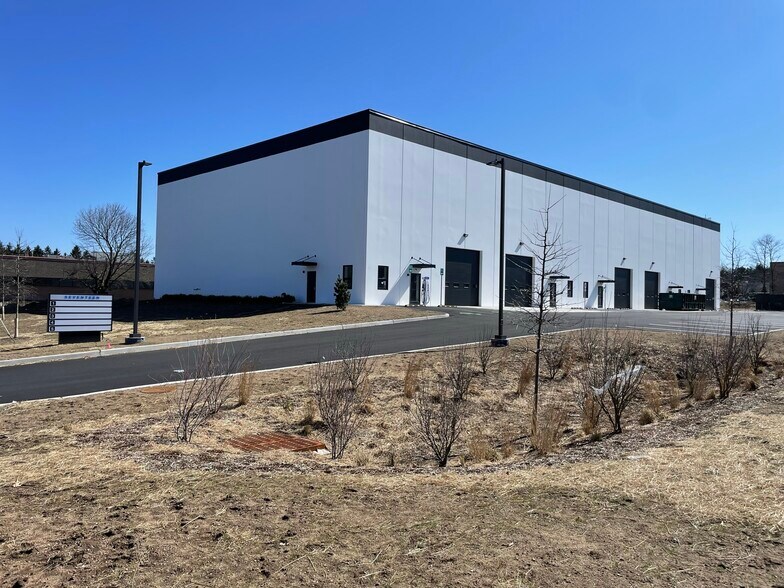 More Photos Of 17 Van Vooren Drive, Oakland, Bergen County, NJ, Oakland Warehouse For Lease
