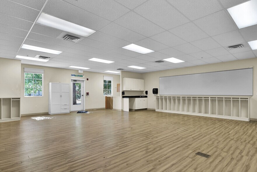 More Photos Of 1400 N Park Ln, Eagle Schools For Sale