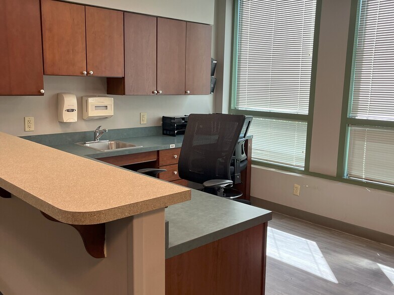 More Photos Of 145 Brinton Lake Rd, Glen Mills Medical For Lease