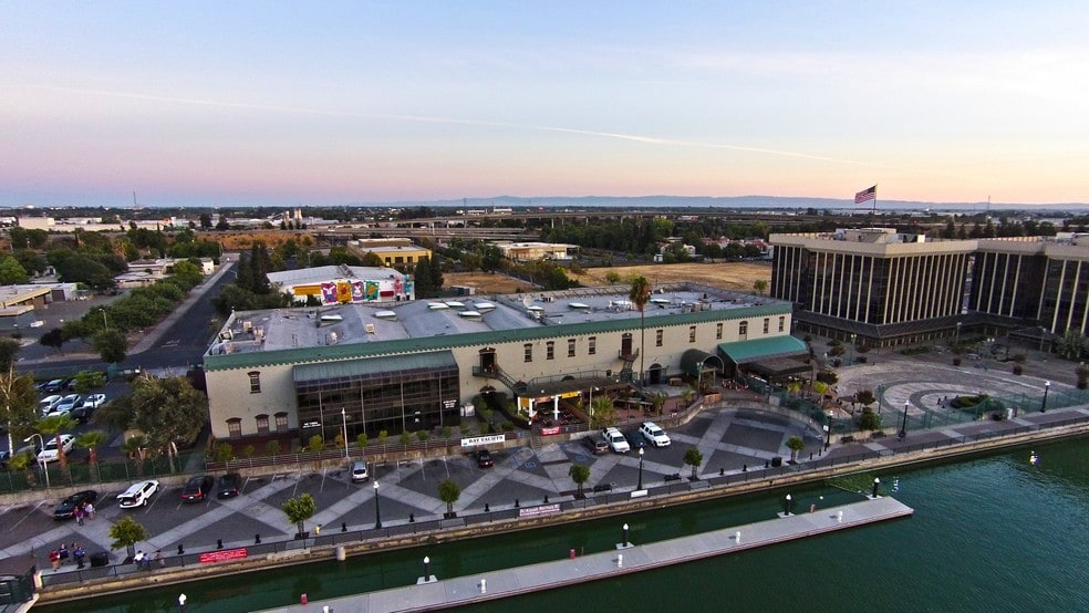 More Photos Of 445 W Weber Ave, Stockton Office For Lease