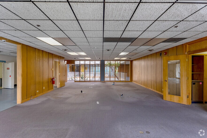 More Photos Of 401 N 28th St, Billings Office For Sale