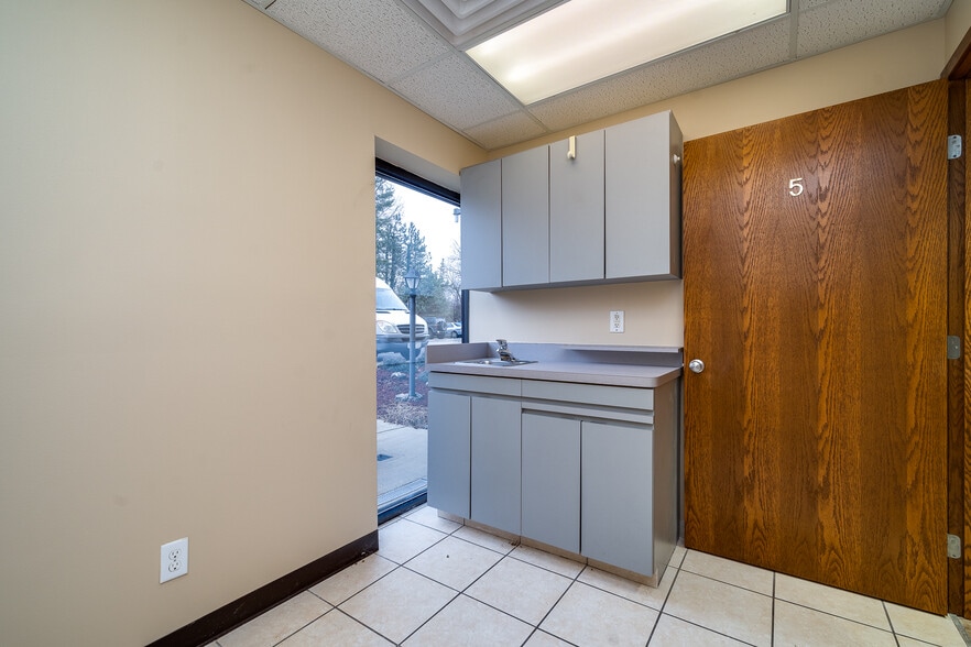 More Photos Of 7345 Far Hills Ave, Dayton Medical For Lease