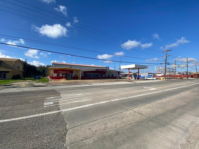 More Photos Of 6050 39th St, Groves Storefront Retail Office For Sale