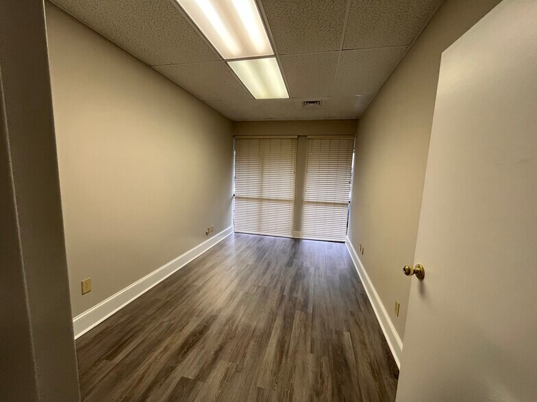 More Photos Of 685 Thornton Way, Lithia Springs Unknown For Lease