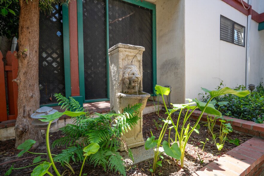 More Photos Of 825 Roswell Ave, Long Beach Apartments For Sale