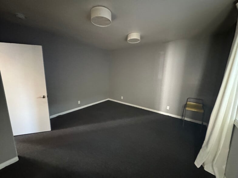 More Photos Of 434 N Larchmont Blvd, Los Angeles Office For Lease