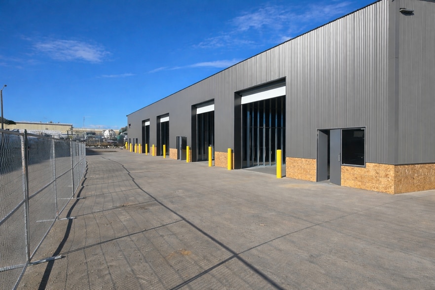 Primary Photo Of 14 Griffin Industrial Pt, Cochrane Warehouse For Lease