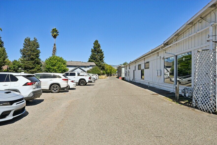 More Photos Of 7874-7890 Old Redwood Hwy, Cotati Apartments For Sale
