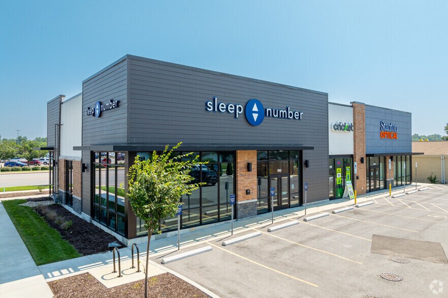 More Photos Of 1980 N National Rd, Columbus Storefront Retail Office For Sale