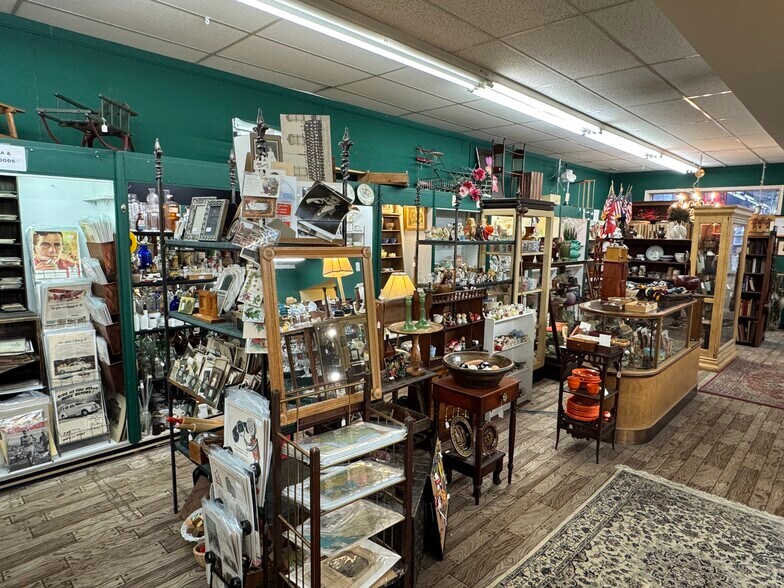 More Photos Of 248 W Broad St, Falls Church Storefront Retail Office For Sale