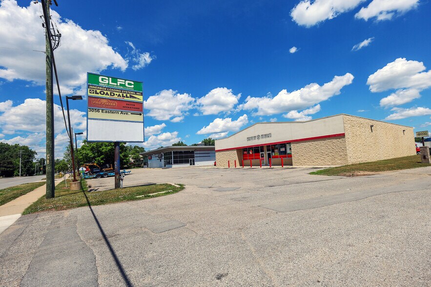 More Photos Of 3040 Eastern Ave SE, Grand Rapids Freestanding For Lease