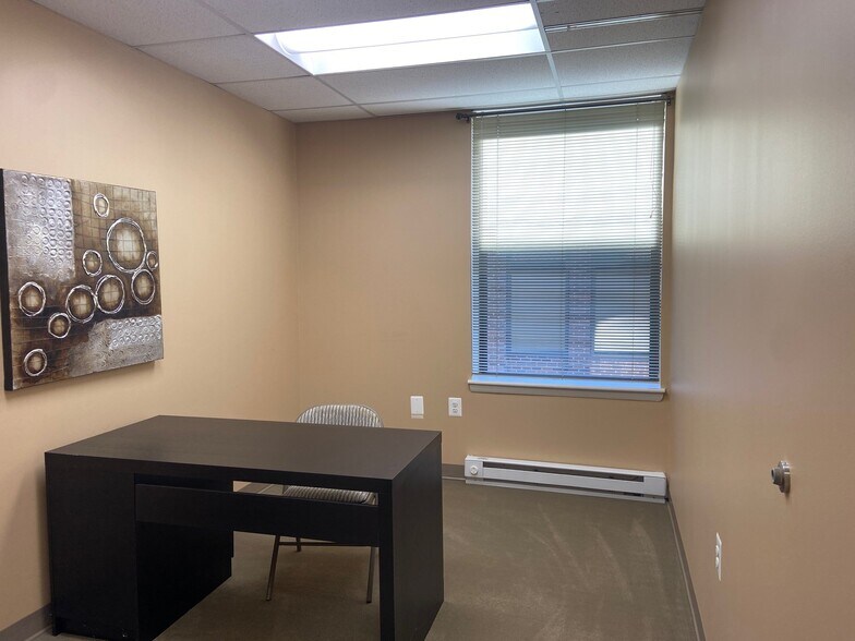 More Photos Of 1360 Beverly Rd, McLean Office For Lease