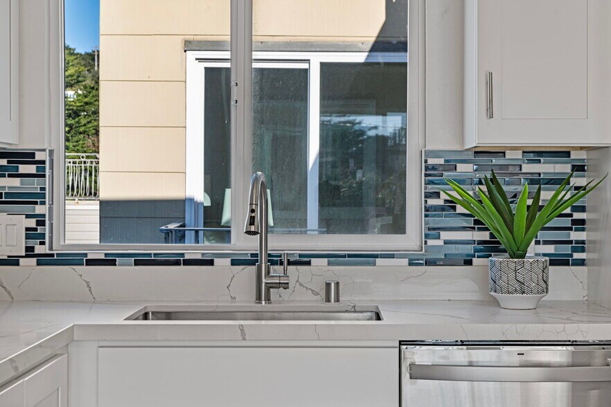 More Photos Of 4606 Cabrillo St, San Francisco Apartments For Sale