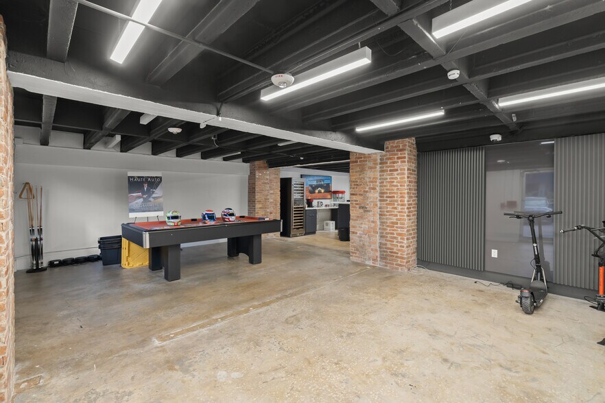 More Photos Of 2041-2045 NW 1st Ave, Miami Light Manufacturing For Lease