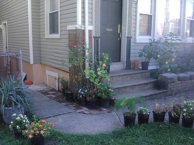 More Photos Of 2038 Grant Ave, Philadelphia Specialty For Sale