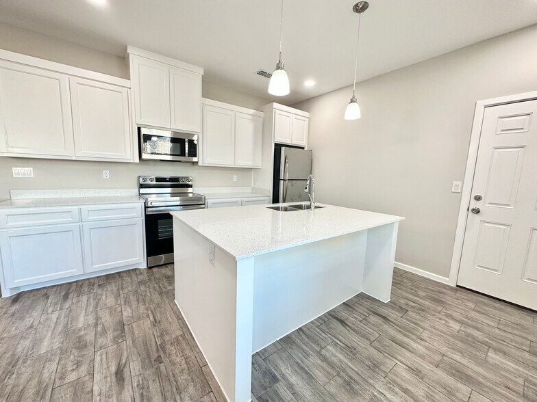 More Photos Of 1416 Petri Dr, Weslaco Apartments For Sale