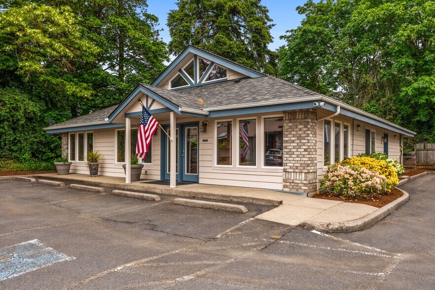 More Photos Of 3265 Liberty Rd S, Salem Office For Sale