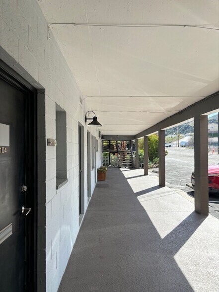 More Photos Of 21700 Golden Triangle Rd, Santa Clarita Medical For Lease