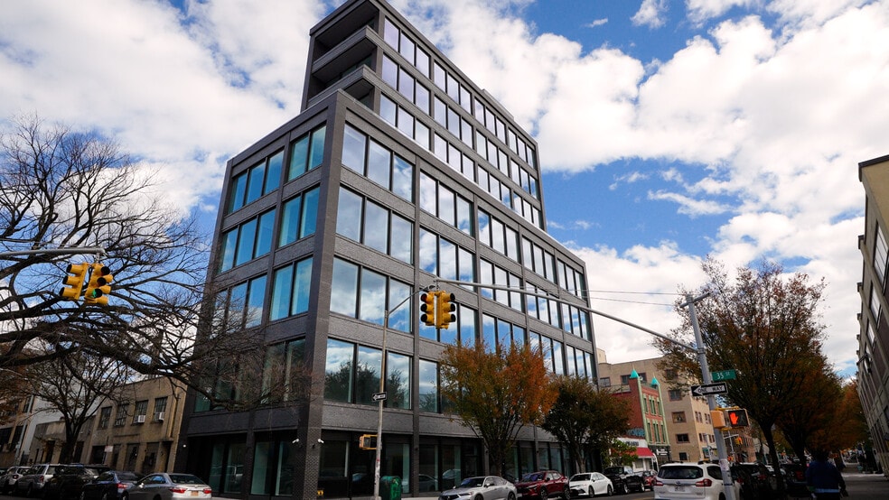 Primary Photo Of 3501 36th Ave, Astoria Medical For Lease