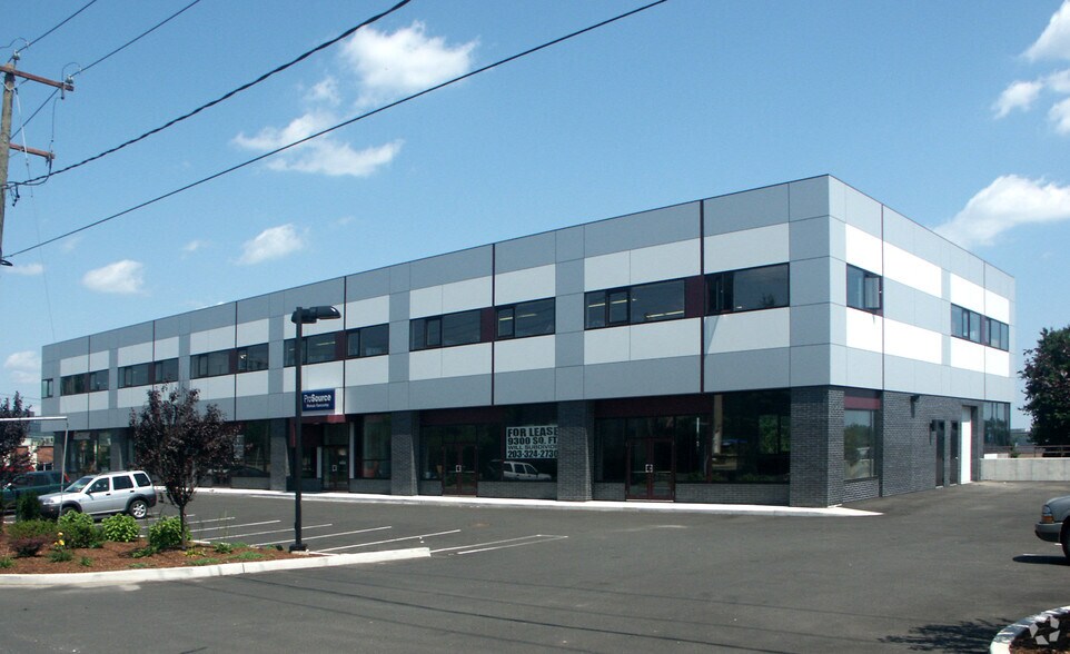 More Photos Of 330 Fairfield Ave, Stamford Light Distribution For Lease