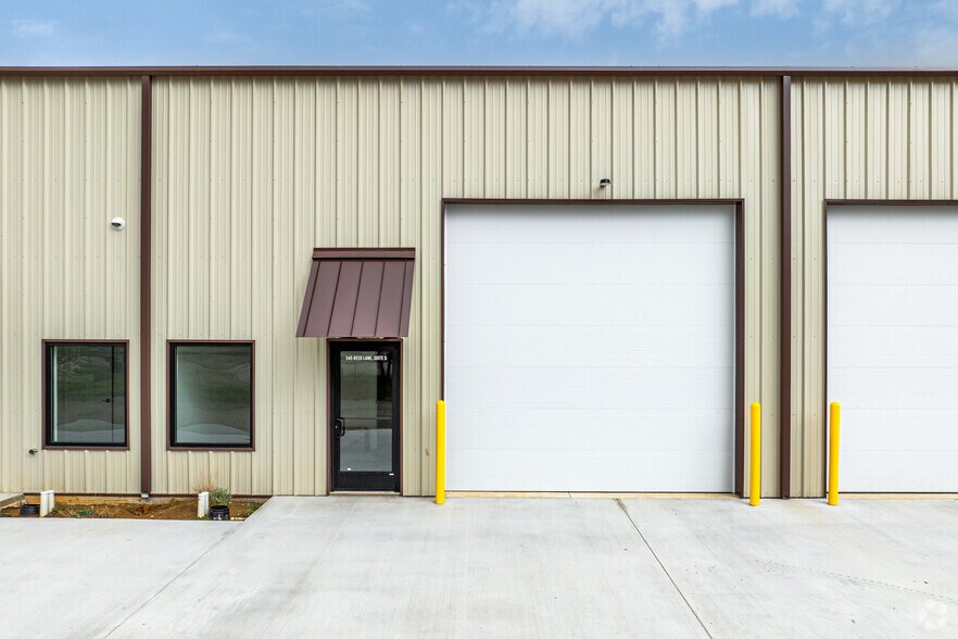 More Photos Of 545 Reed Ln, Gunter Unknown For Lease