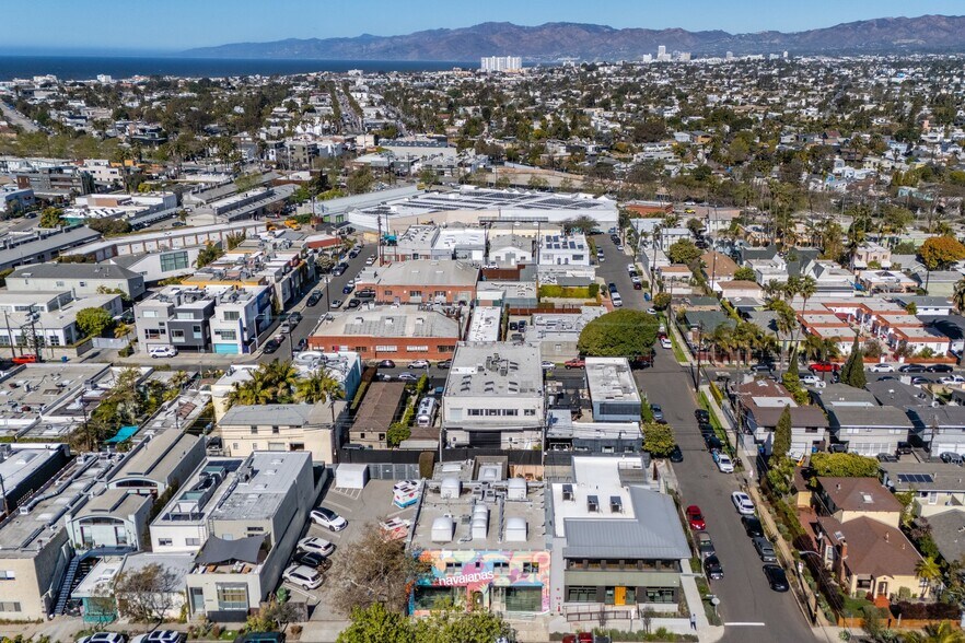 More Photos Of 513 Boccaccio Ave, Venice Office For Lease