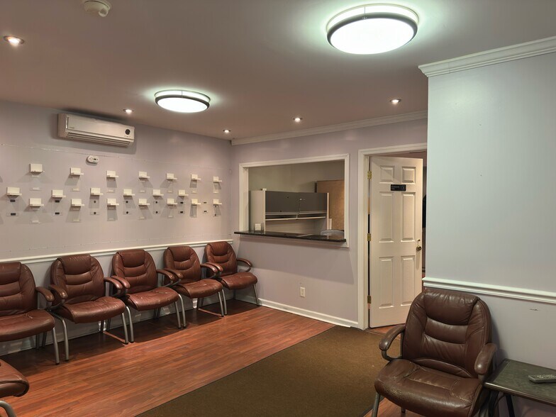 Primary Photo Of 5413 5th Ave, Brooklyn Medical For Lease