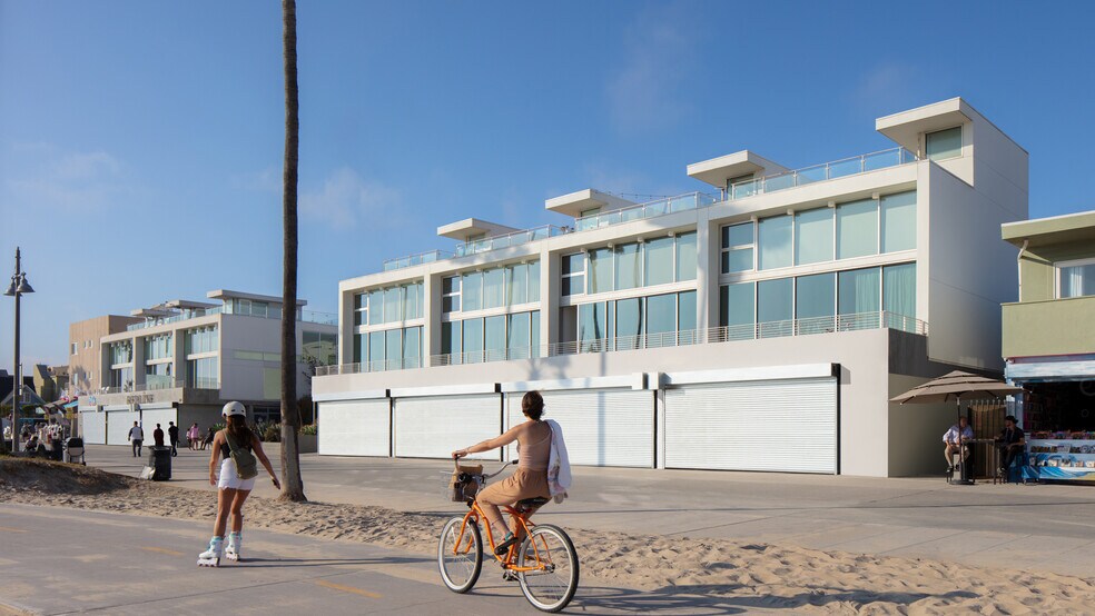 More Photos Of 701 Ocean Front Walk, Venice Unknown For Lease