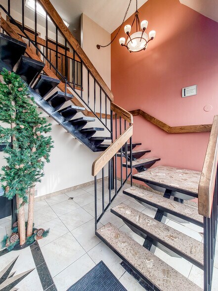 More Photos Of 200 W Parrish Ln, Centerville Office For Lease