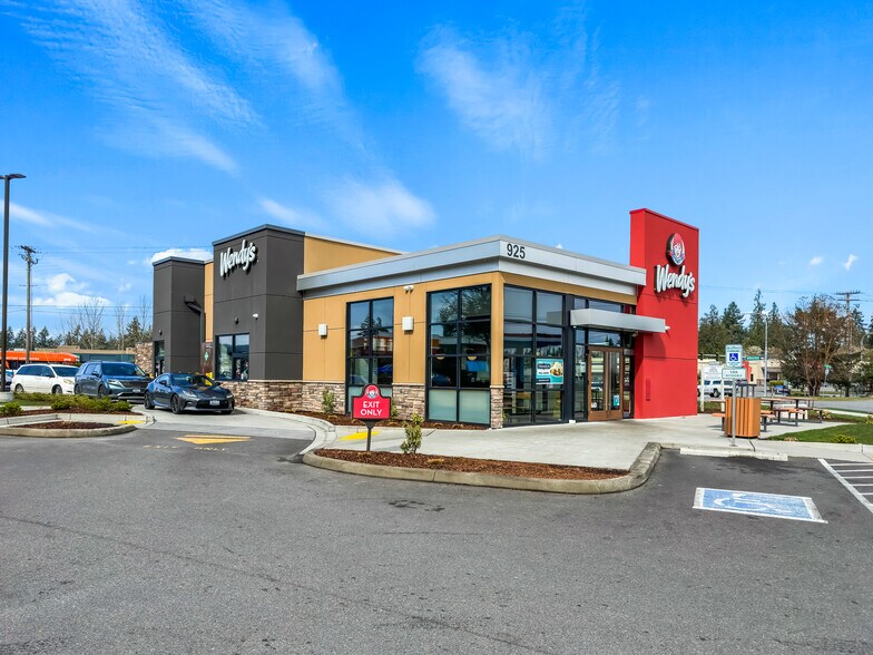 Primary Photo Of 925 Adele Ave, Bremerton Fast Food For Sale