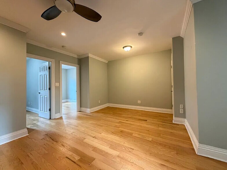 More Photos Of 227 Kingsland Ave, Brooklyn Apartments For Sale